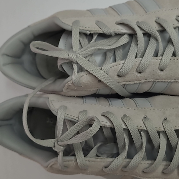 Mens Adidas Cloudfoam Super Sneaker | Size 9.5 | Light Gray - Picture 3 of 6